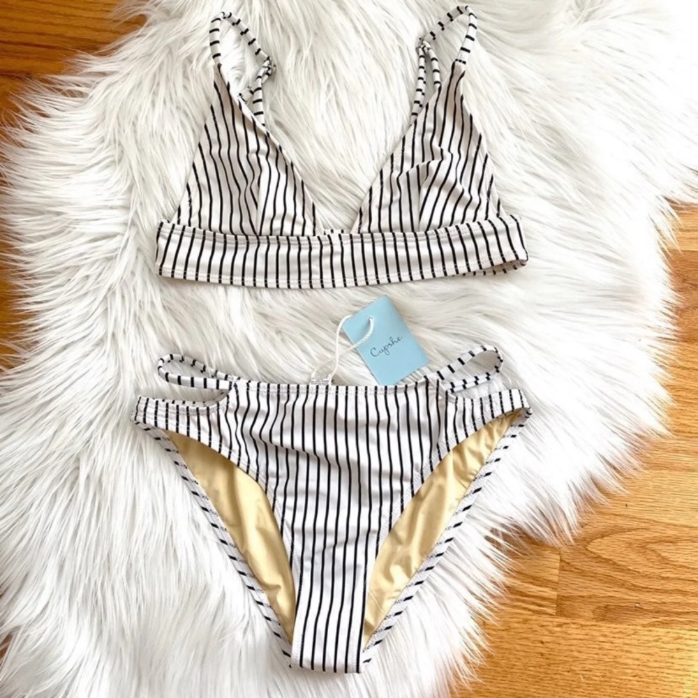 Cupshe Black and White Bikini, Small